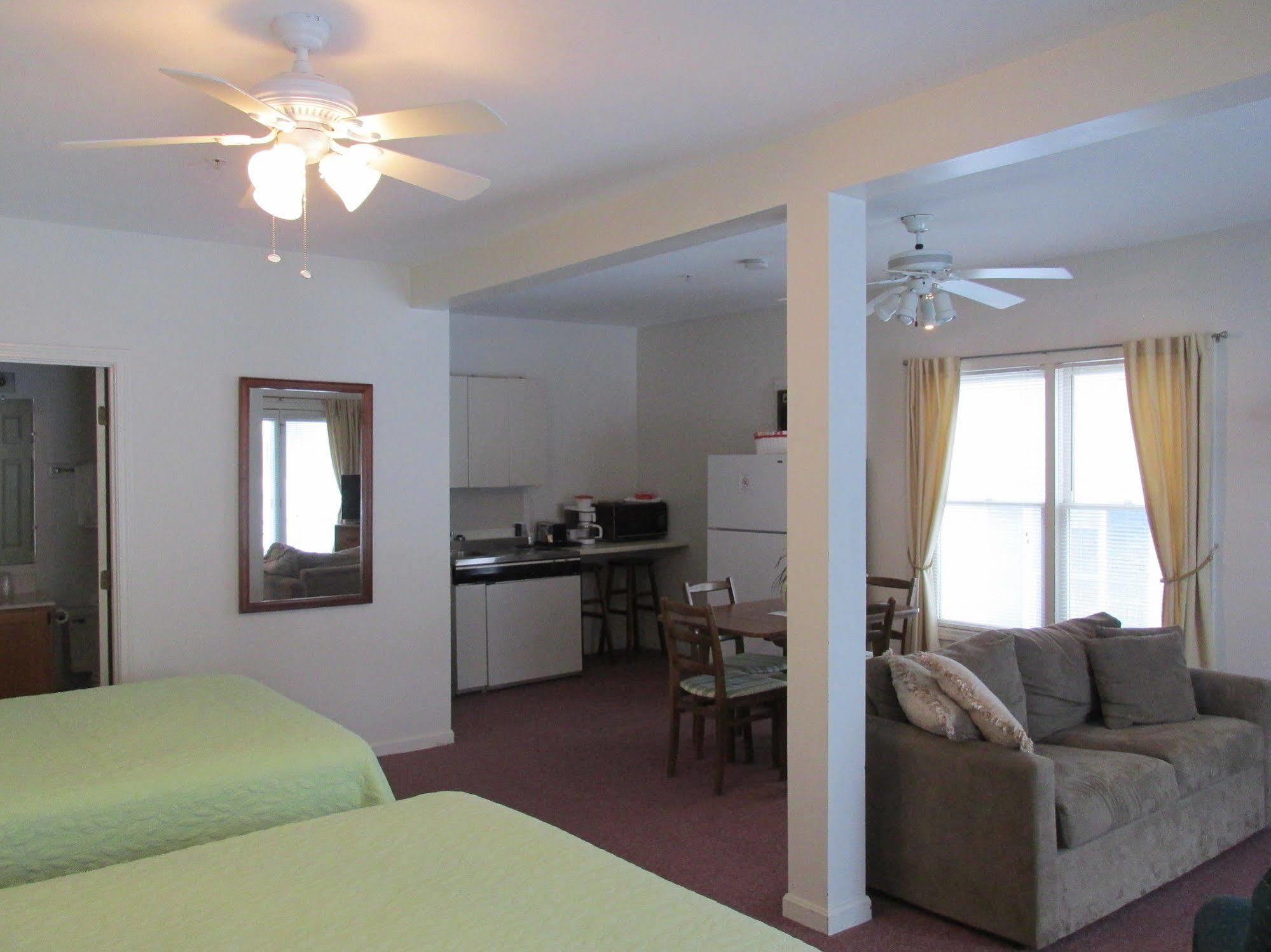 Lynwood Inn York Bagian luar foto