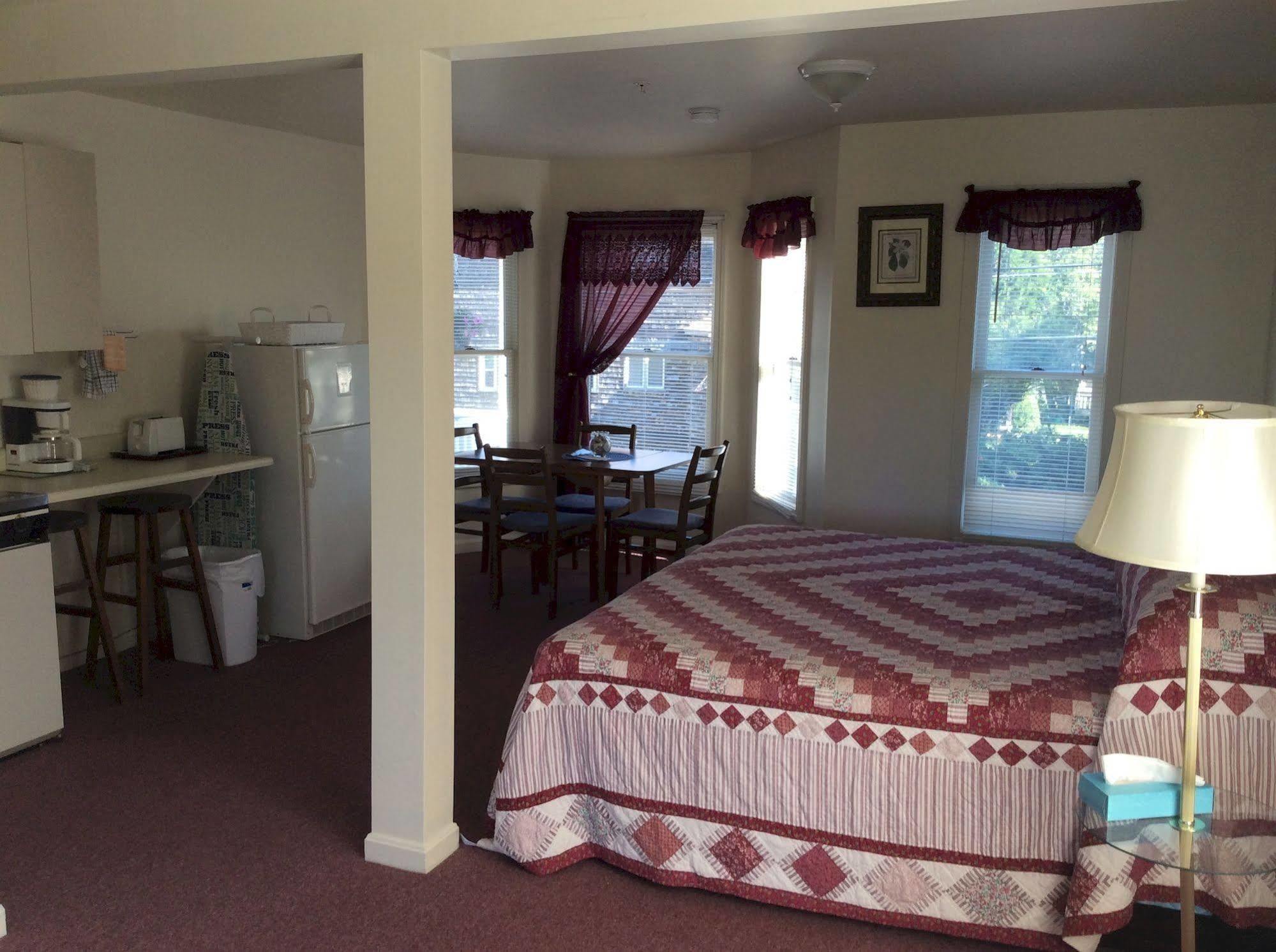 Lynwood Inn York Bagian luar foto